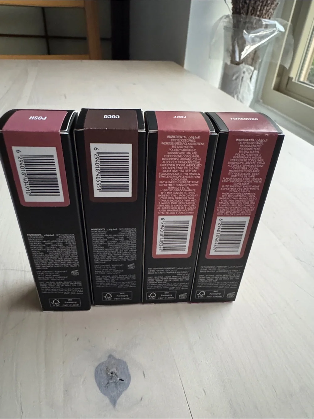 HUDA BEAUTY boxes huda